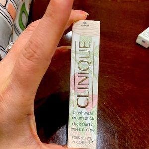 Clinique Blushwear Cream Stick 5 Shy Blush NEW